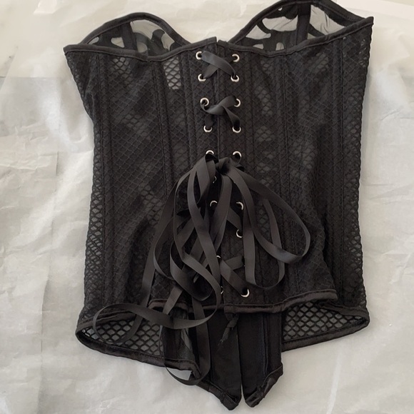 Mesh & Faux Leather Corset - Picture 8 of 9